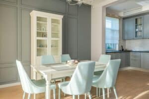 Painted shaker cabinets